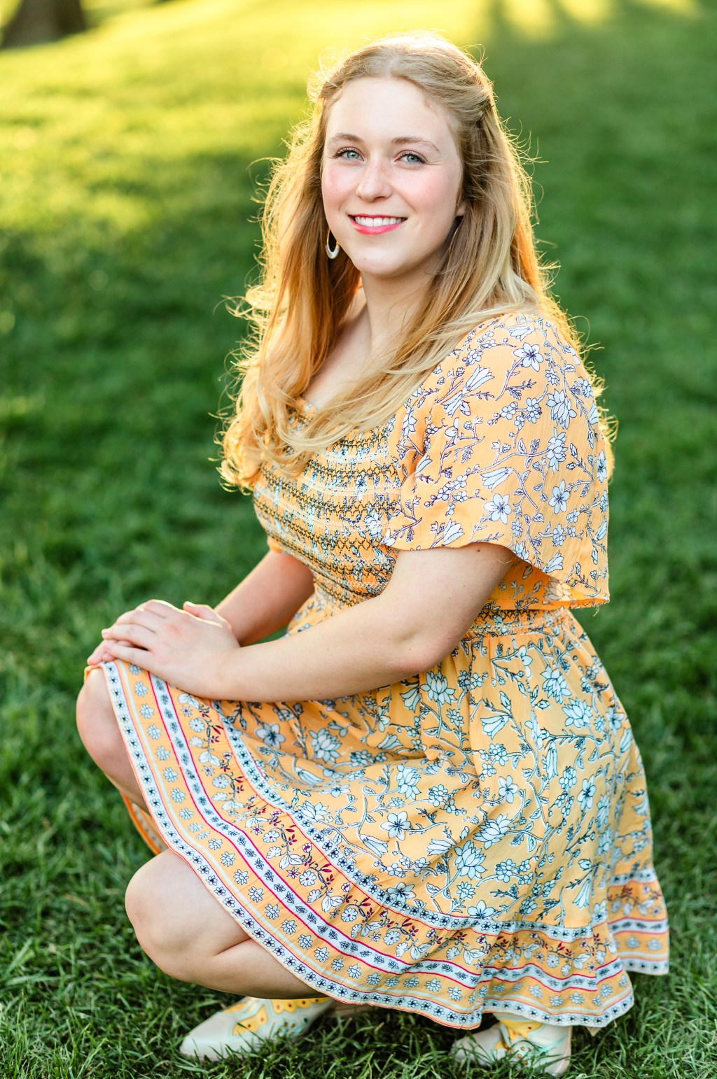 What To Wear for Your Senior Graduate Pictures